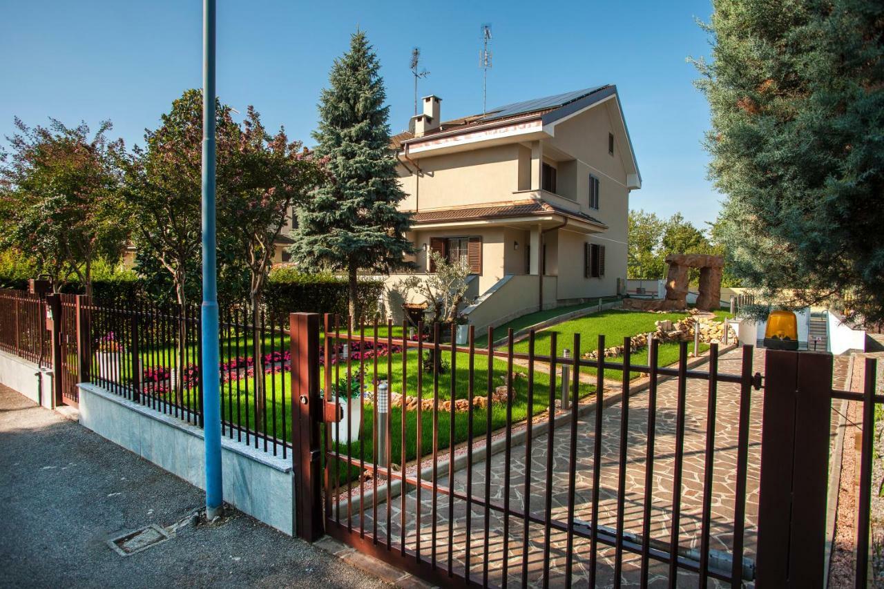 B&B Villa Aurora Brugherio Exterior foto